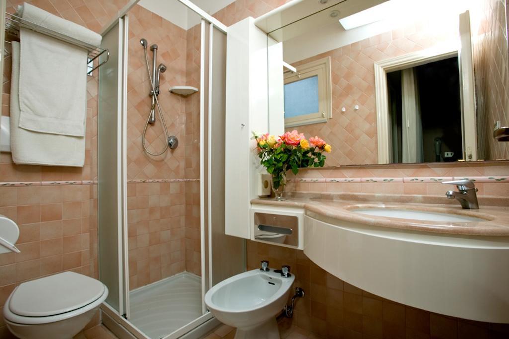 Ida Hotel