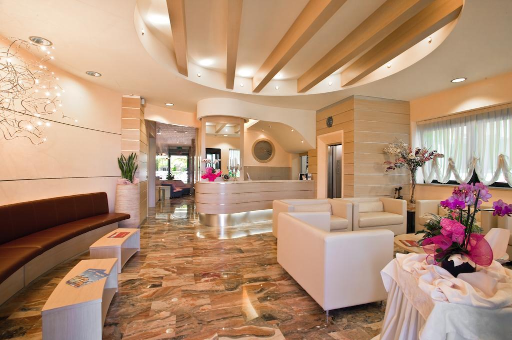 Hotel Ida 3*